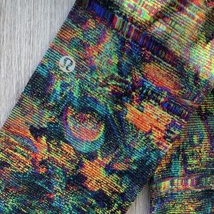 Lululemon leggings size 4 glitch print